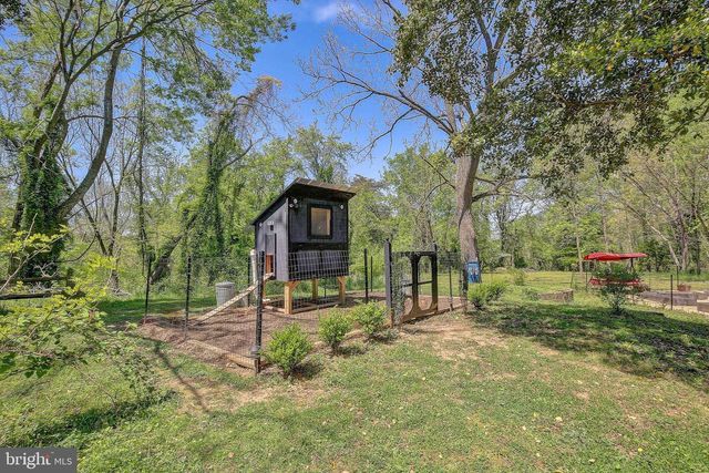 1040 WHITE SANDS DR, Lusby, MD 20657