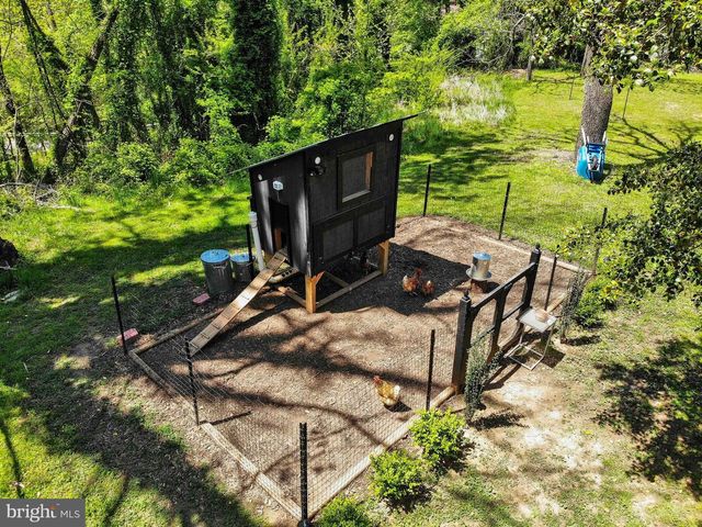 1040 WHITE SANDS DR, Lusby, MD 20657