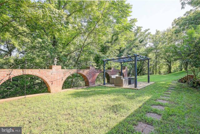 1040 WHITE SANDS DR, Lusby, MD 20657