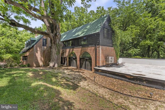 1040 WHITE SANDS DR, Lusby, MD 20657