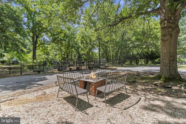 1040 WHITE SANDS DR, Lusby, MD 20657