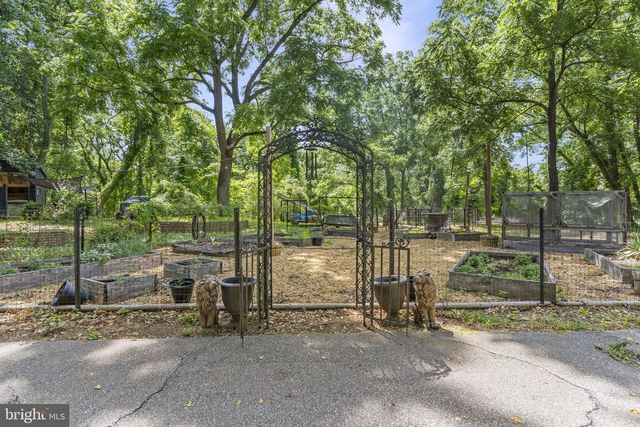 1040 WHITE SANDS DR, Lusby, MD 20657