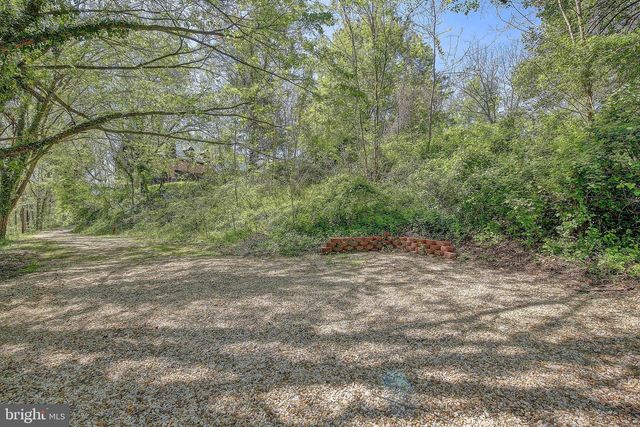 1040 WHITE SANDS DR, Lusby, MD 20657