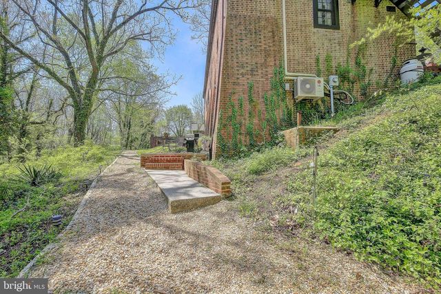 1040 WHITE SANDS DR, Lusby, MD 20657