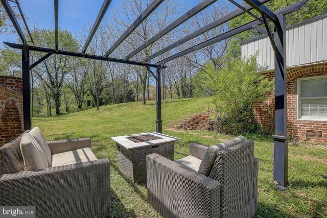 1040 WHITE SANDS DR, Lusby, MD 20657