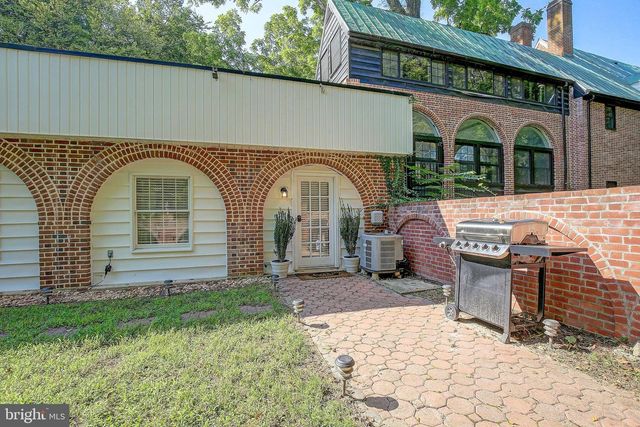 1040 WHITE SANDS DR, Lusby, MD 20657