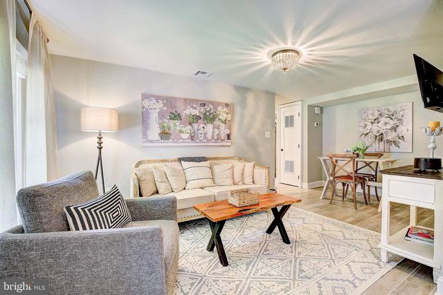 1040 WHITE SANDS DR, Lusby, MD 20657