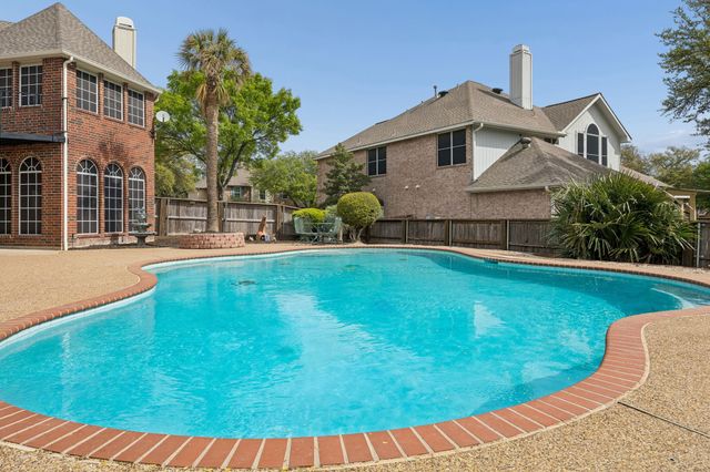 5210 Natchez Drive, Rowlett, TX 75088