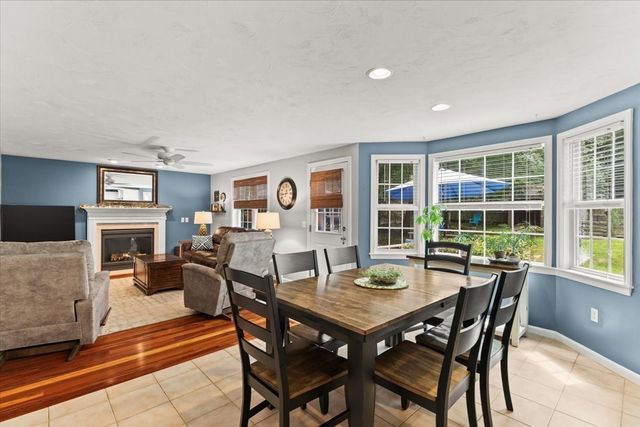 194 Woodlawn Street, Taunton, MA 02718