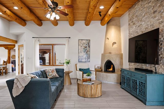 8 S Arroyo Ridge Road, Santa Fe, NM 87508
