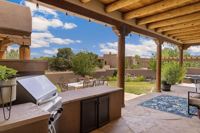 8 S Arroyo Ridge Road, Santa Fe, NM 87508