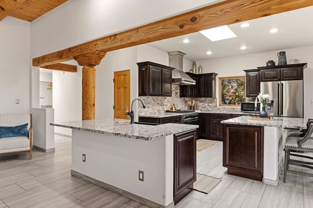 8 S Arroyo Ridge Road, Santa Fe, NM 87508