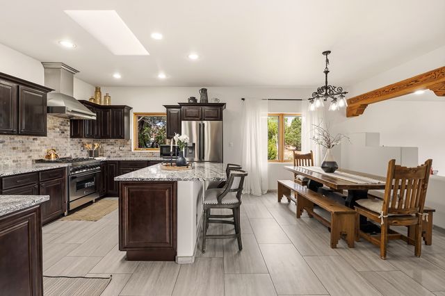 8 S Arroyo Ridge Road, Santa Fe, NM 87508