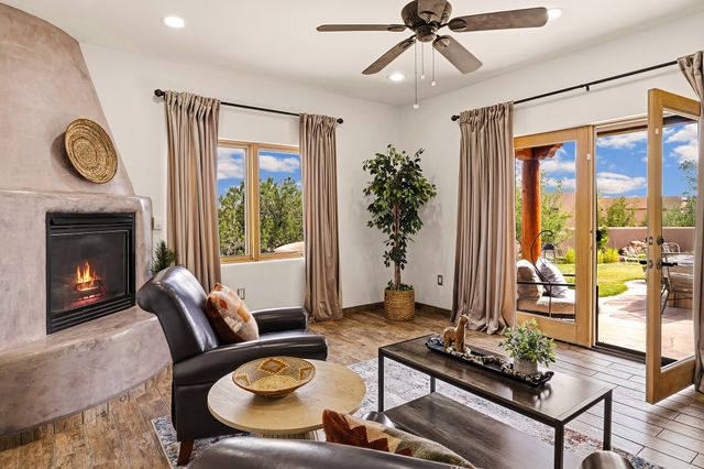 8 S Arroyo Ridge Road, Santa Fe, NM 87508