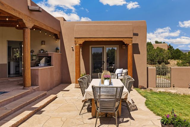 8 S Arroyo Ridge Road, Santa Fe, NM 87508