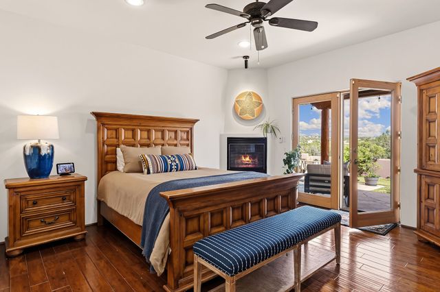 8 S Arroyo Ridge Road, Santa Fe, NM 87508