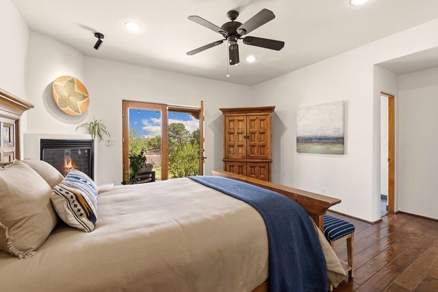 8 S Arroyo Ridge Road, Santa Fe, NM 87508