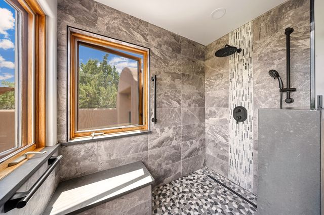 8 S Arroyo Ridge Road, Santa Fe, NM 87508