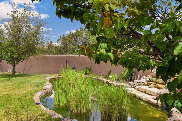 8 S Arroyo Ridge Road, Santa Fe, NM 87508