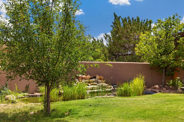 8 S Arroyo Ridge Road, Santa Fe, NM 87508