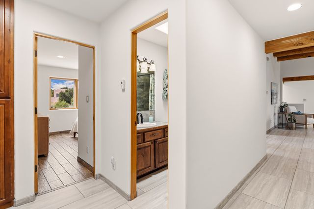 8 S Arroyo Ridge Road, Santa Fe, NM 87508