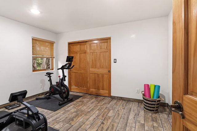 8 S Arroyo Ridge Road, Santa Fe, NM 87508