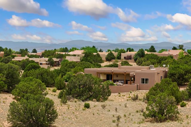 8 S Arroyo Ridge Road, Santa Fe, NM 87508