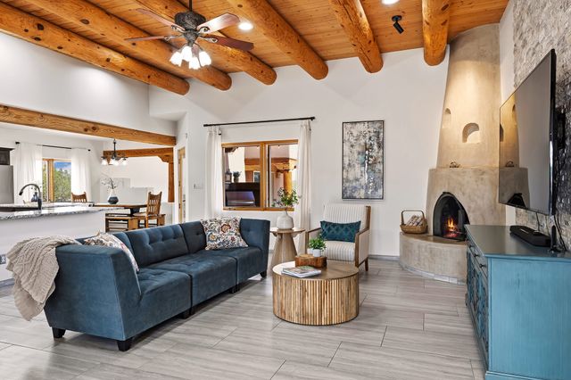 8 S Arroyo Ridge Road, Santa Fe, NM 87508