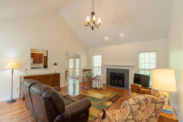 148 Merry Wood Drive, Rossville, GA 30741