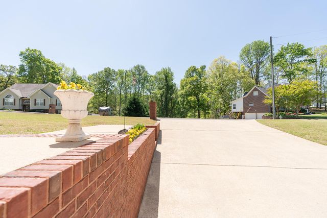 148 Merry Wood Drive, Rossville, GA 30741