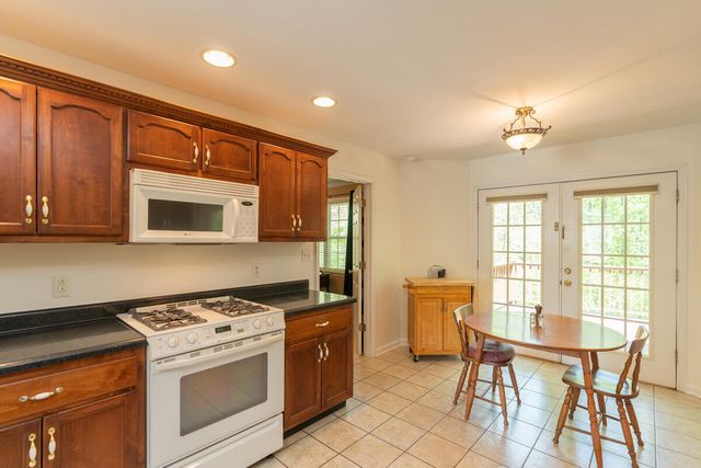 148 Merry Wood Drive, Rossville, GA 30741