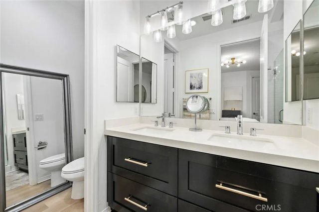 20452 Santa Ana Ave B, Newport Beach, CA 92660