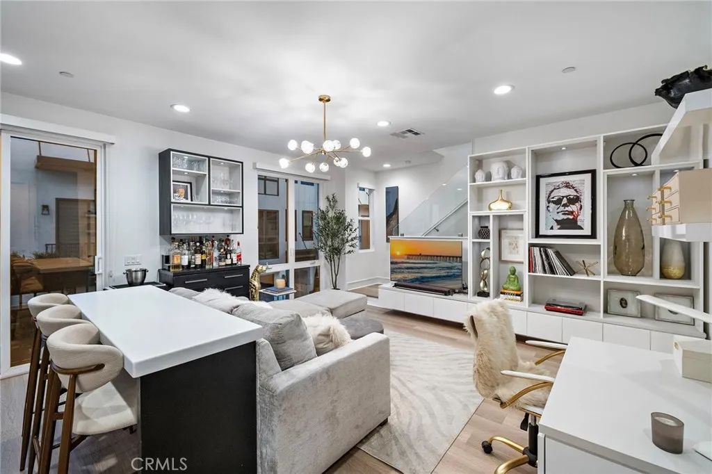 20452 Santa Ana Ave B, Newport Beach, CA 92660