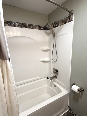 137 PARKWAY Drive, Erie, PA 16511