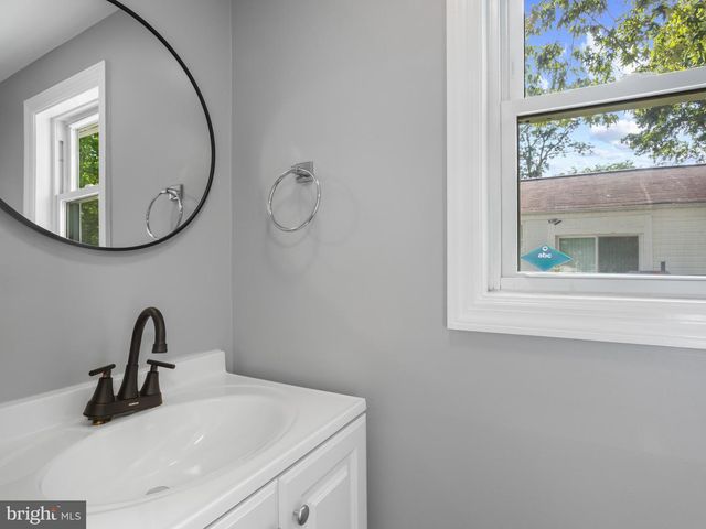 519 HIGHLAND DR, Edgewater, MD 21037