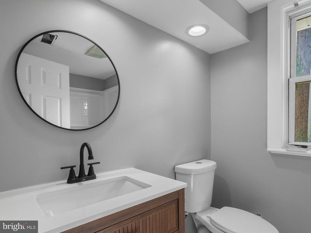 519 HIGHLAND DR, Edgewater, MD 21037