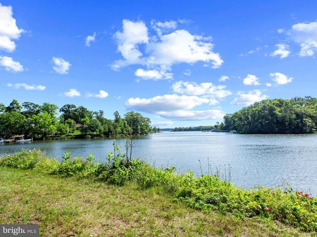 519 HIGHLAND DR, Edgewater, MD 21037