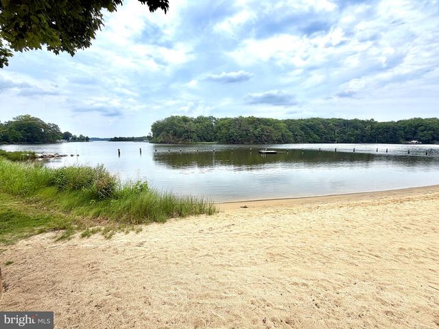 519 HIGHLAND DR, Edgewater, MD 21037