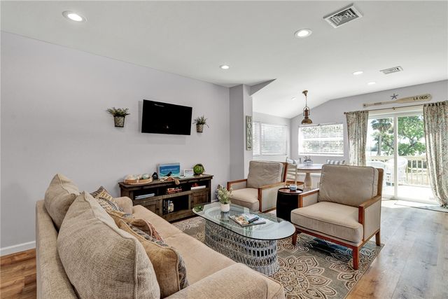 4055 Palm Avenue, Micco, FL 32976