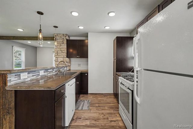 4133 Lanco Court, Waterford, MI 48329