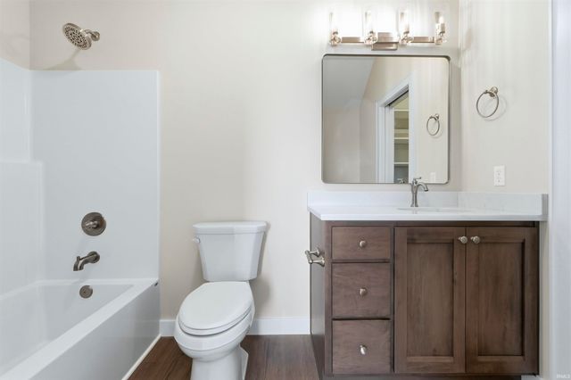 2042 Burnt Lake Drive, Fort Wayne, IN 46814