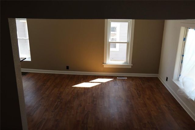 4123 Woodland Avenue, Kansas City, MO 64110