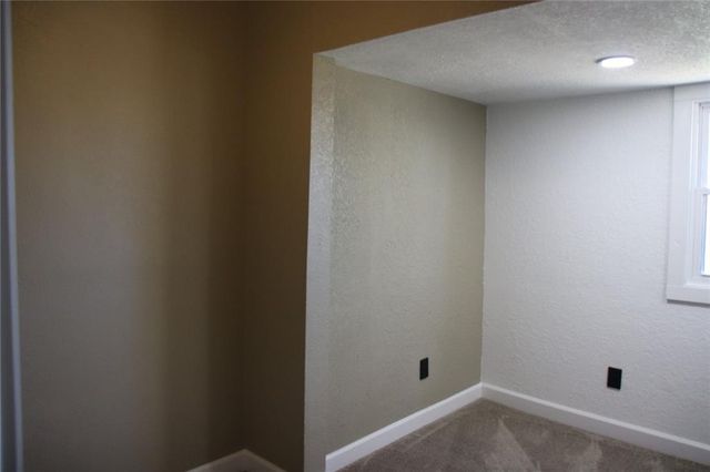 4123 Woodland Avenue, Kansas City, MO 64110