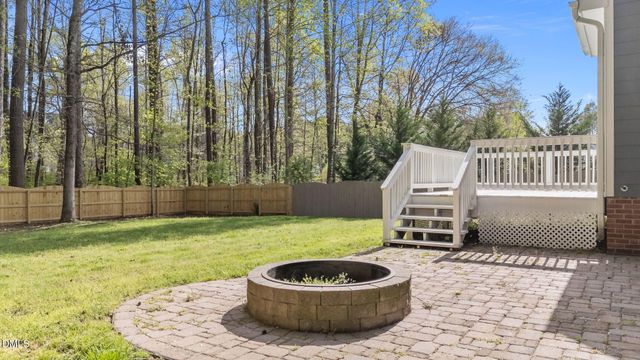 2004 Sassacus Lane, Apex, NC 27523