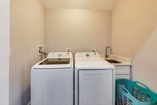 1336 Wesley Avenue, Berwyn, IL 60402