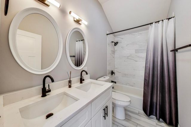 1336 Wesley Avenue, Berwyn, IL 60402