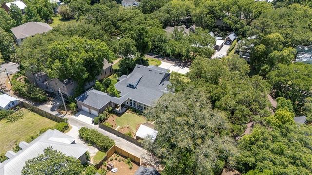 113 Oak Avenue, Fairhope, AL 36532