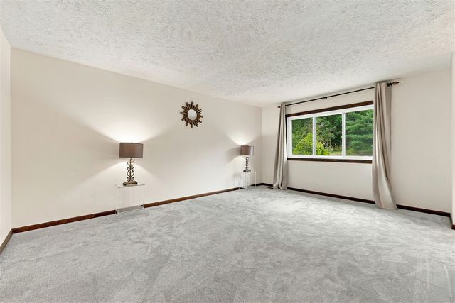 5295 Bear Lake Drive, East Lansing, MI 48823