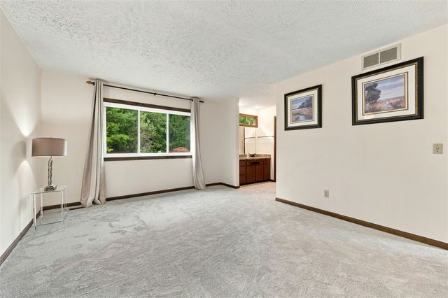 5295 Bear Lake Drive, East Lansing, MI 48823