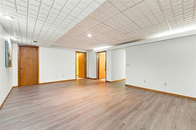 5295 Bear Lake Drive, East Lansing, MI 48823